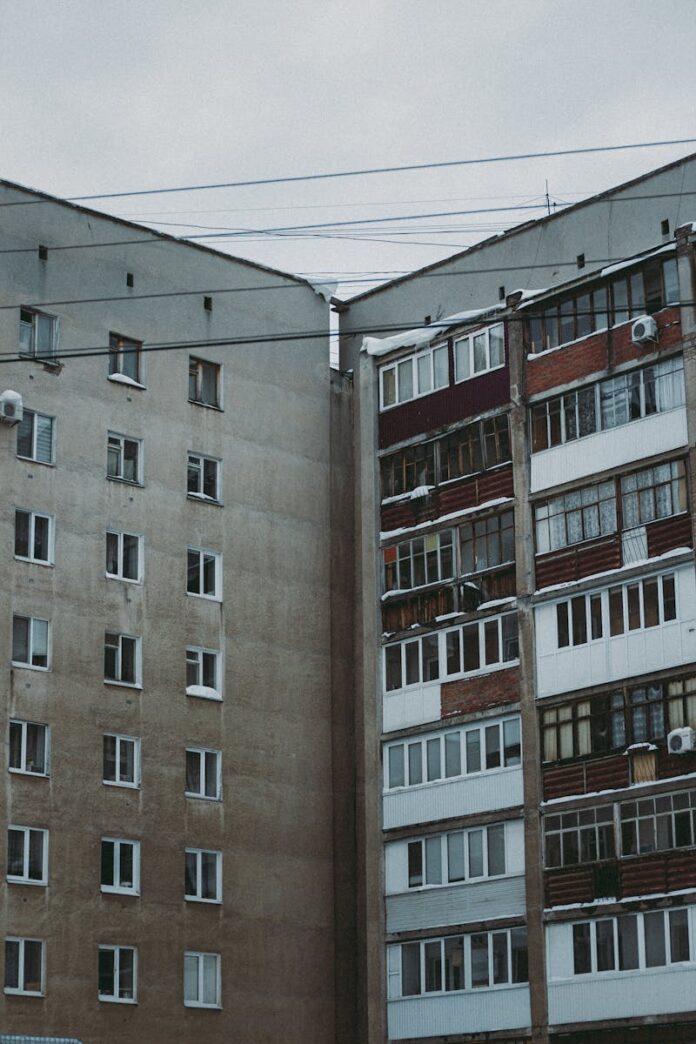 Jak rozwija się współpraca między firmami w regionie?